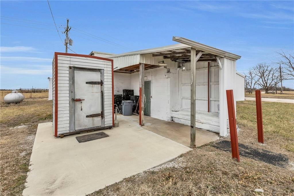 25400 W 319th Street — photo 35