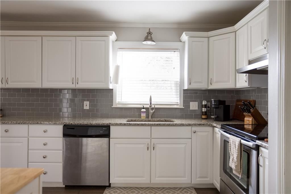 3813 W 79th Street — photo 14