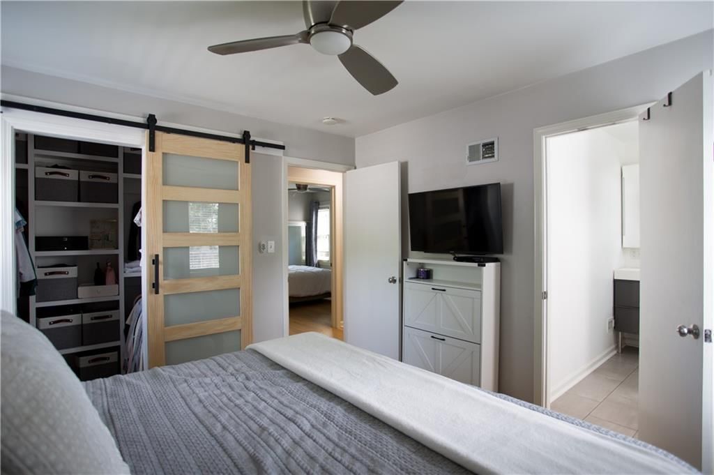 3813 W 79th Street — photo 23