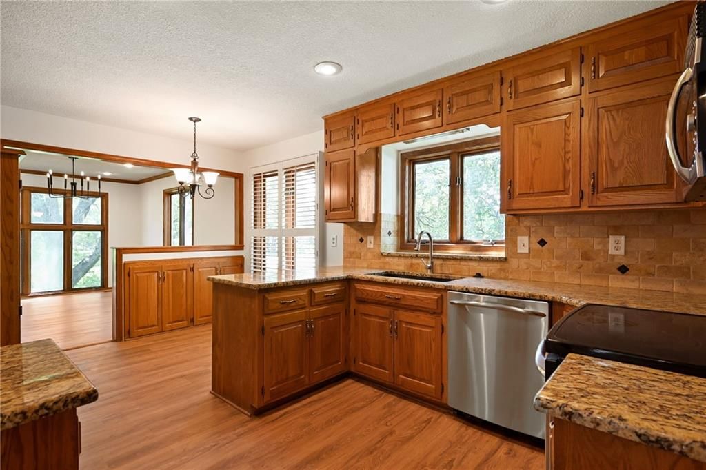 16608 W 133rd Street — photo 6