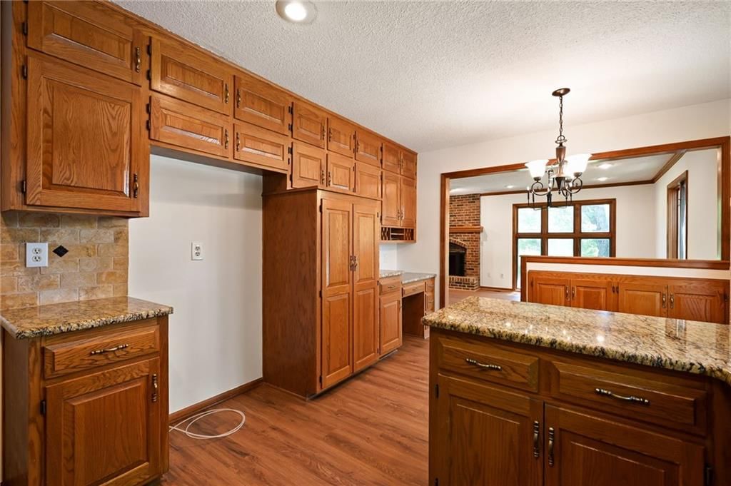 16608 W 133rd Street — photo 7