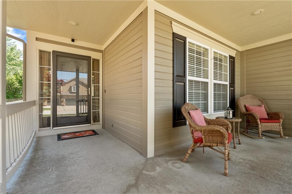 2208 NE Janessa Drive — photo 5