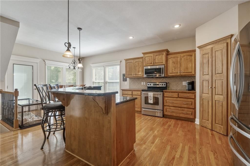 2208 NE Janessa Drive — photo 18