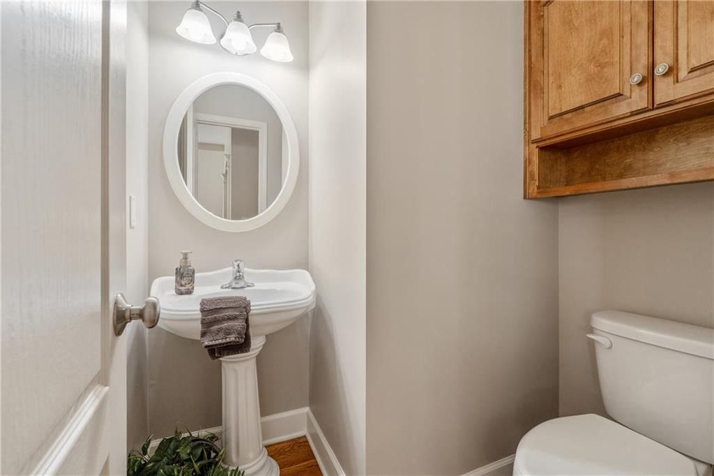 2208 NE Janessa Drive — photo 24