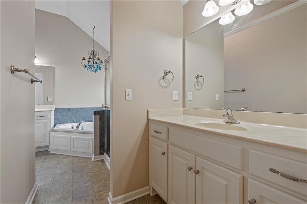 2208 NE Janessa Drive — photo 30