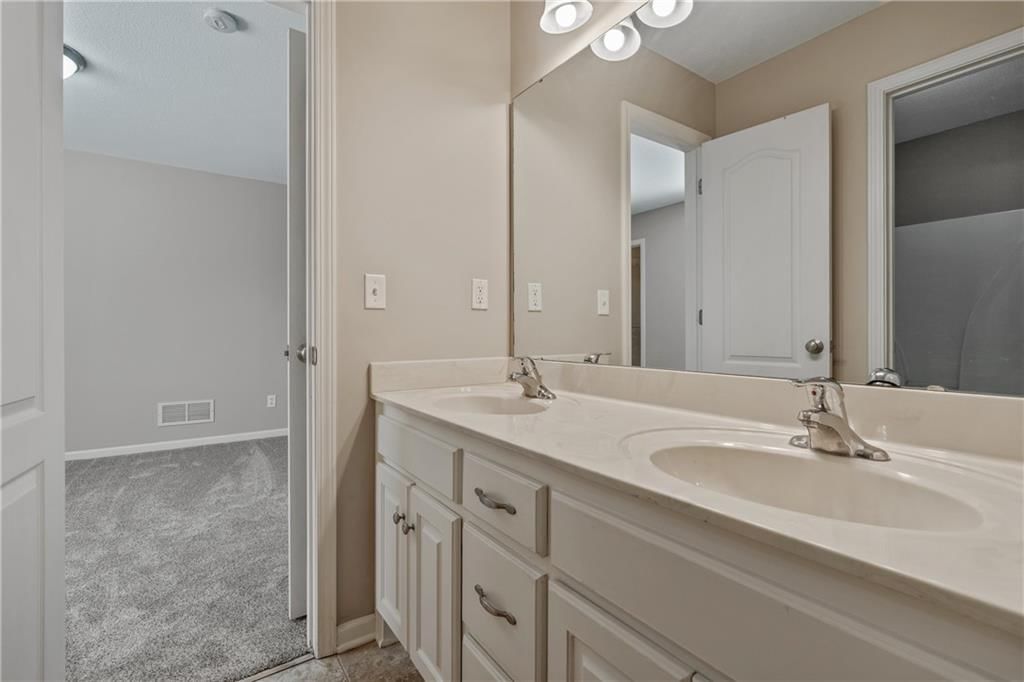2208 NE Janessa Drive — photo 33