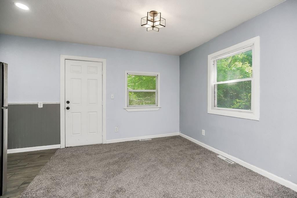 2701 Oakley Avenue — photo 7