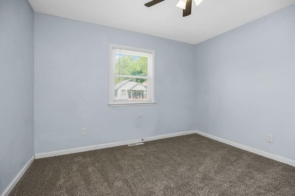 2701 Oakley Avenue — photo 13