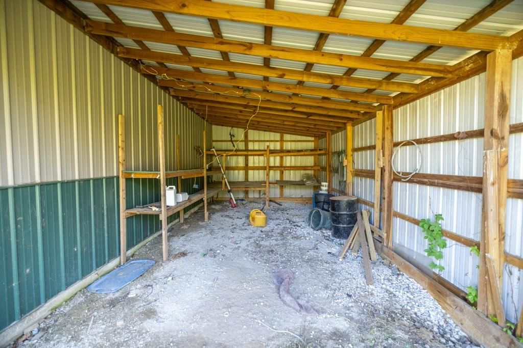 65200 Sultan Road — photo 42