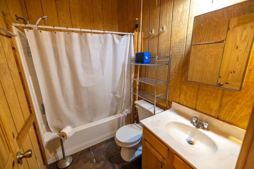 65200 Sultan Road — photo 53