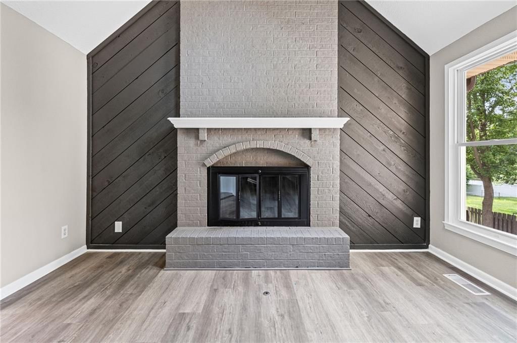 1605 High Drive — photo 3