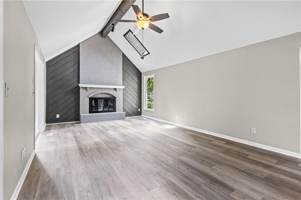 1605 High Drive — photo 4