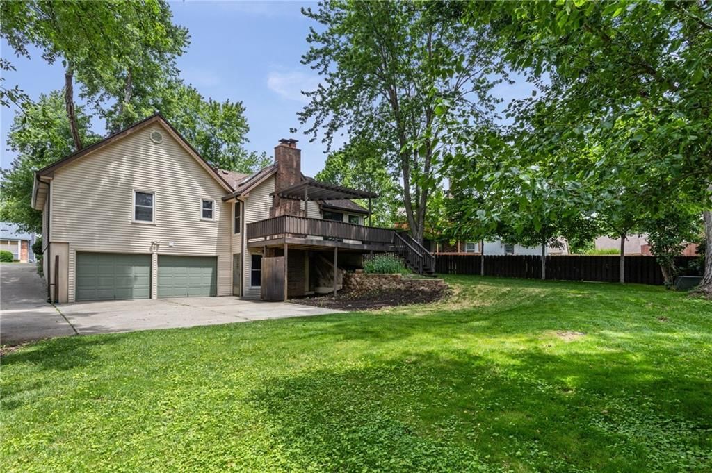 1605 High Drive — photo 35
