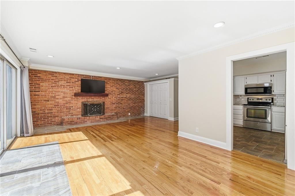 4511 Headwood Drive — photo 9