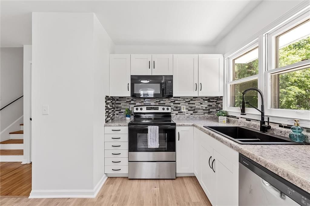 13509 Belmeade Avenue — photo 10