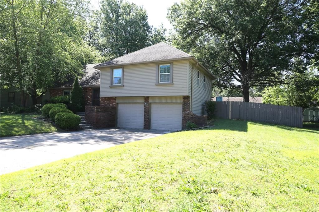 1908 Countryside Drive — photo 2