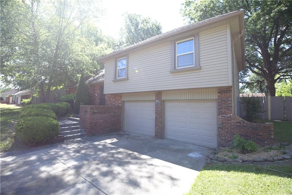 1908 Countryside Drive — photo 4
