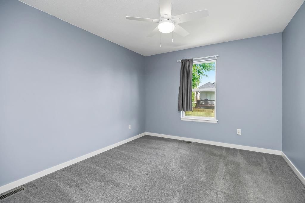 2224 Martha Lane — photo 11
