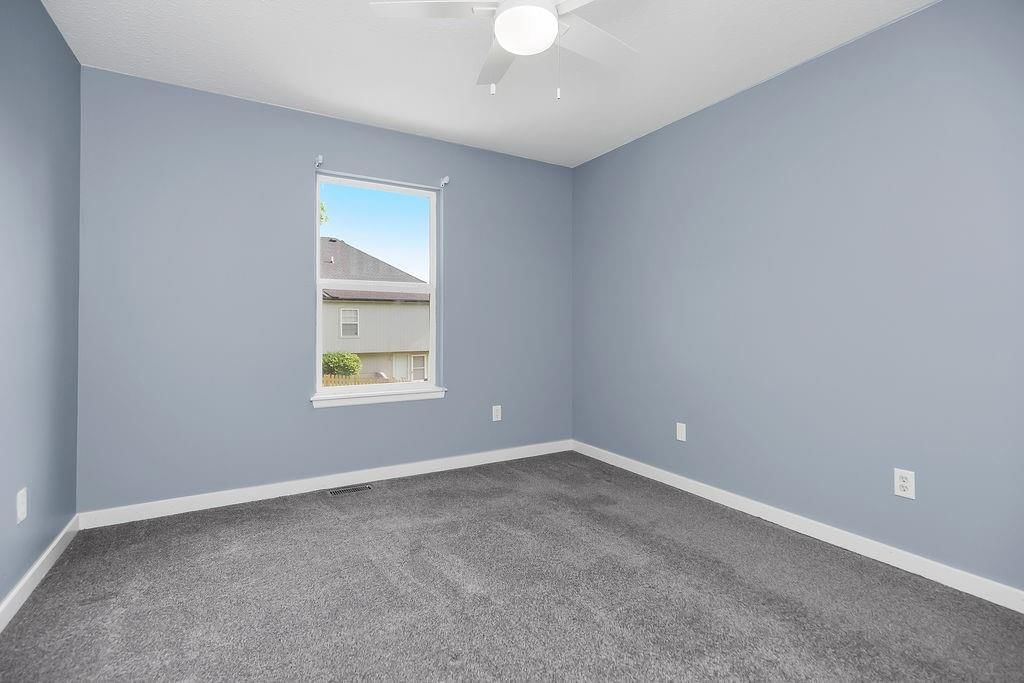 2224 Martha Lane — photo 13