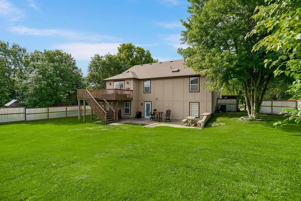 2224 Martha Lane — photo 30