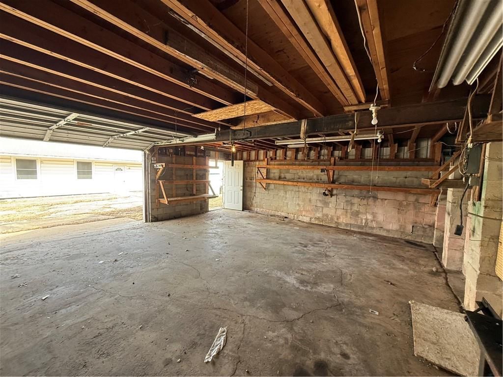 7525 E 52nd Street — photo 41