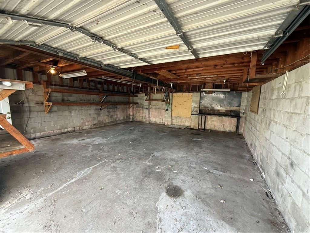 7525 E 52nd Street — photo 42