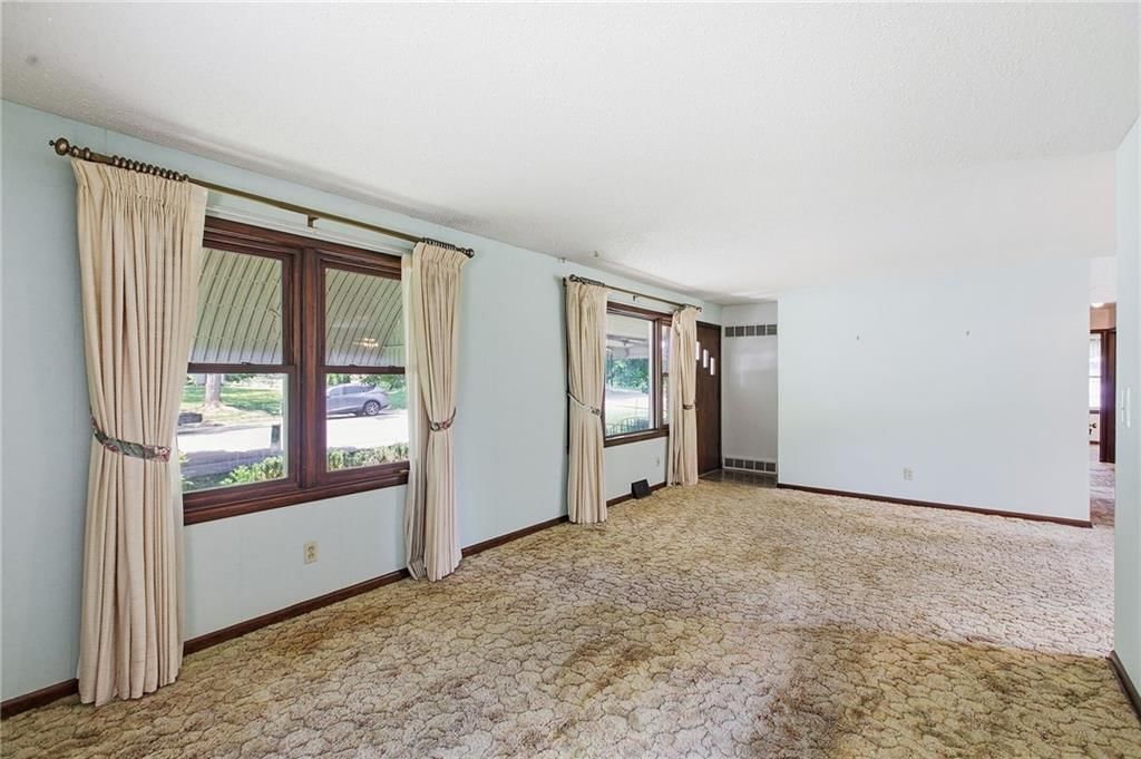 3113 S Scott Avenue — photo 4