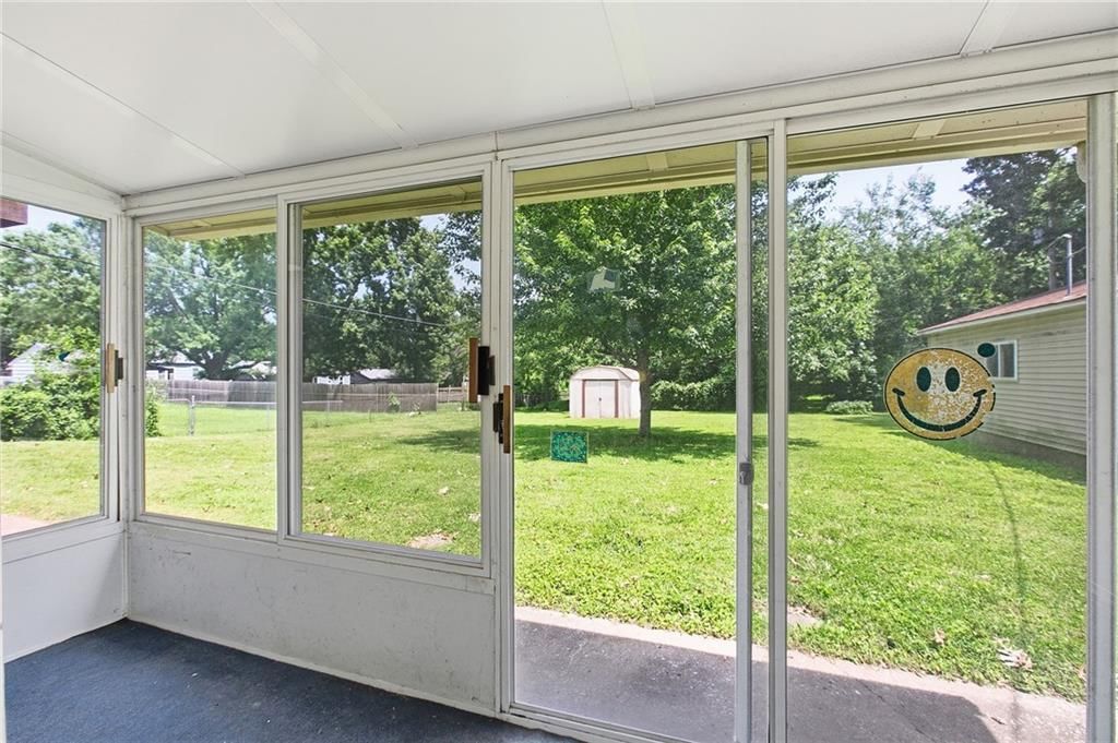 3113 S Scott Avenue — photo 30