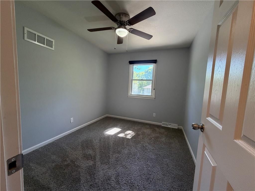 15604 Allen Avenue — photo 6