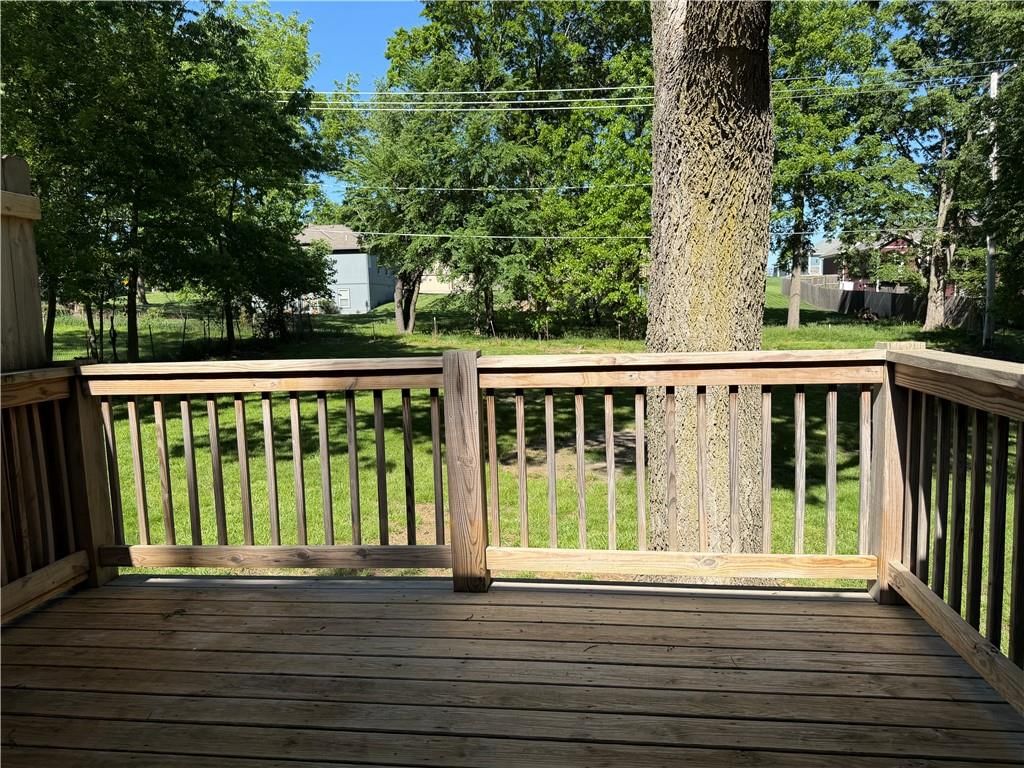 15604 Allen Avenue — photo 10