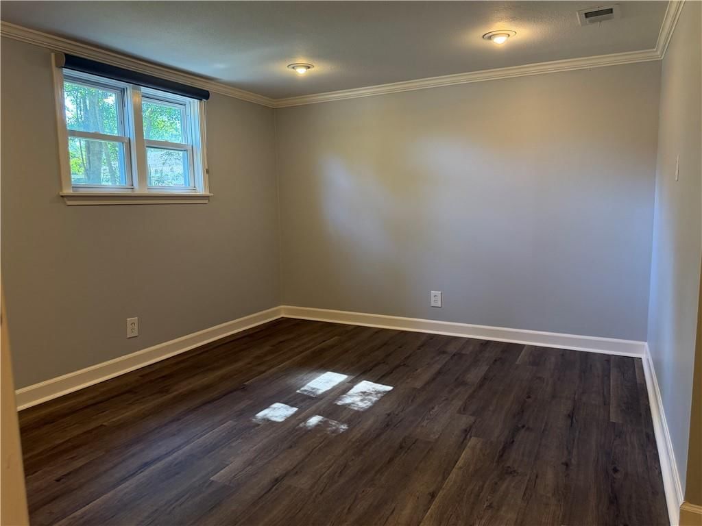 15604 Allen Avenue — photo 16