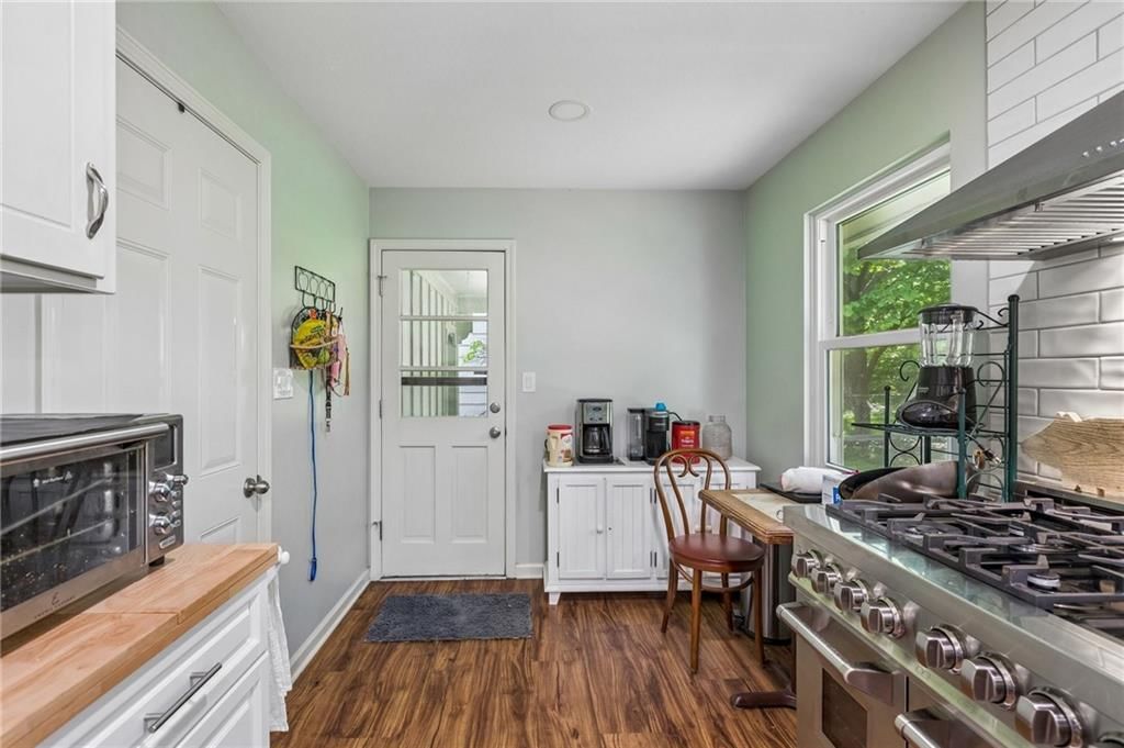 316 Hawthorne Drive — photo 10