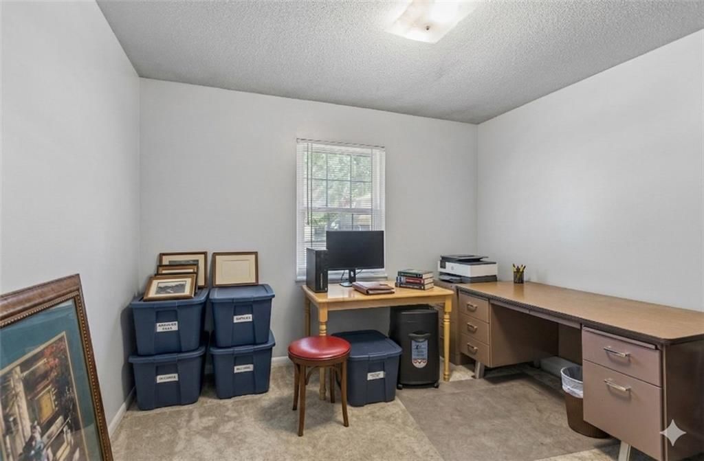 316 Hawthorne Drive — photo 20