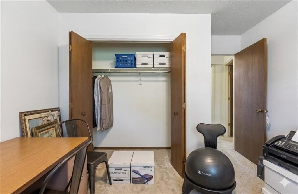 316 Hawthorne Drive — photo 21