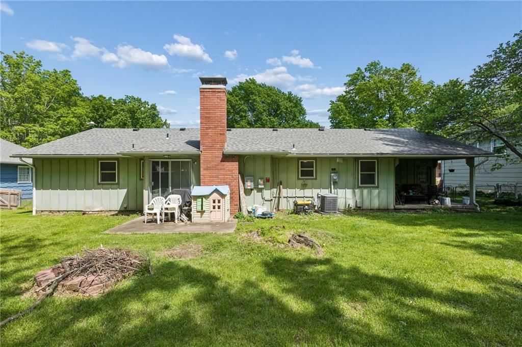 316 Hawthorne Drive — photo 29