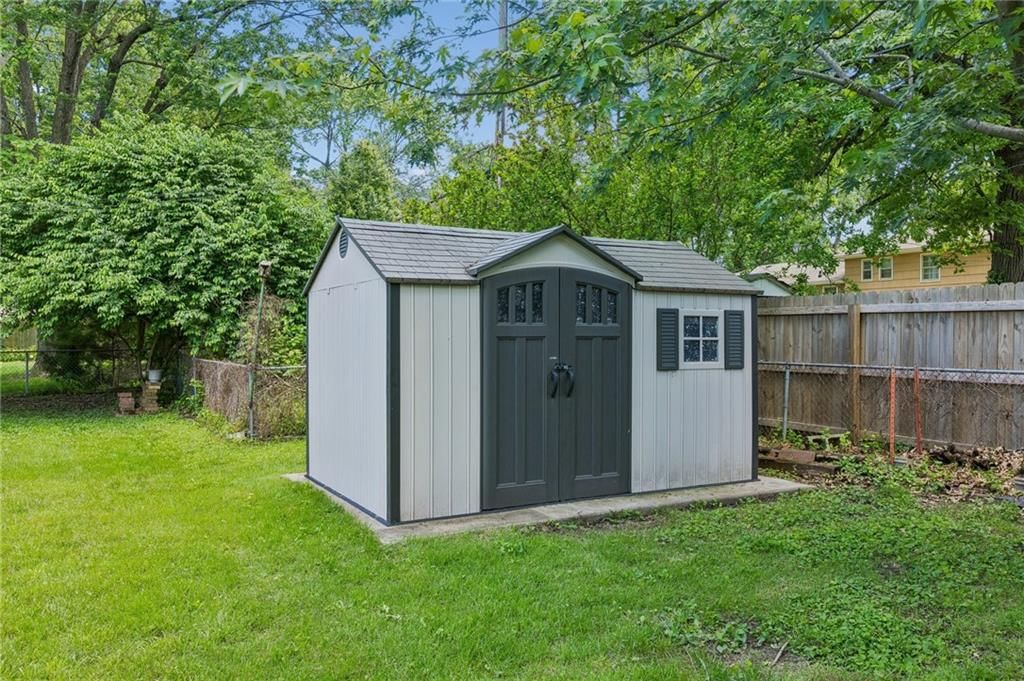 316 Hawthorne Drive — photo 34