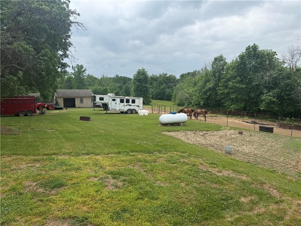 2526 Tri County Line Road — photo 28