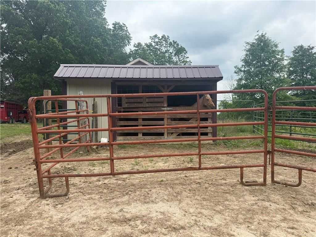 2526 Tri County Line Road — photo 29