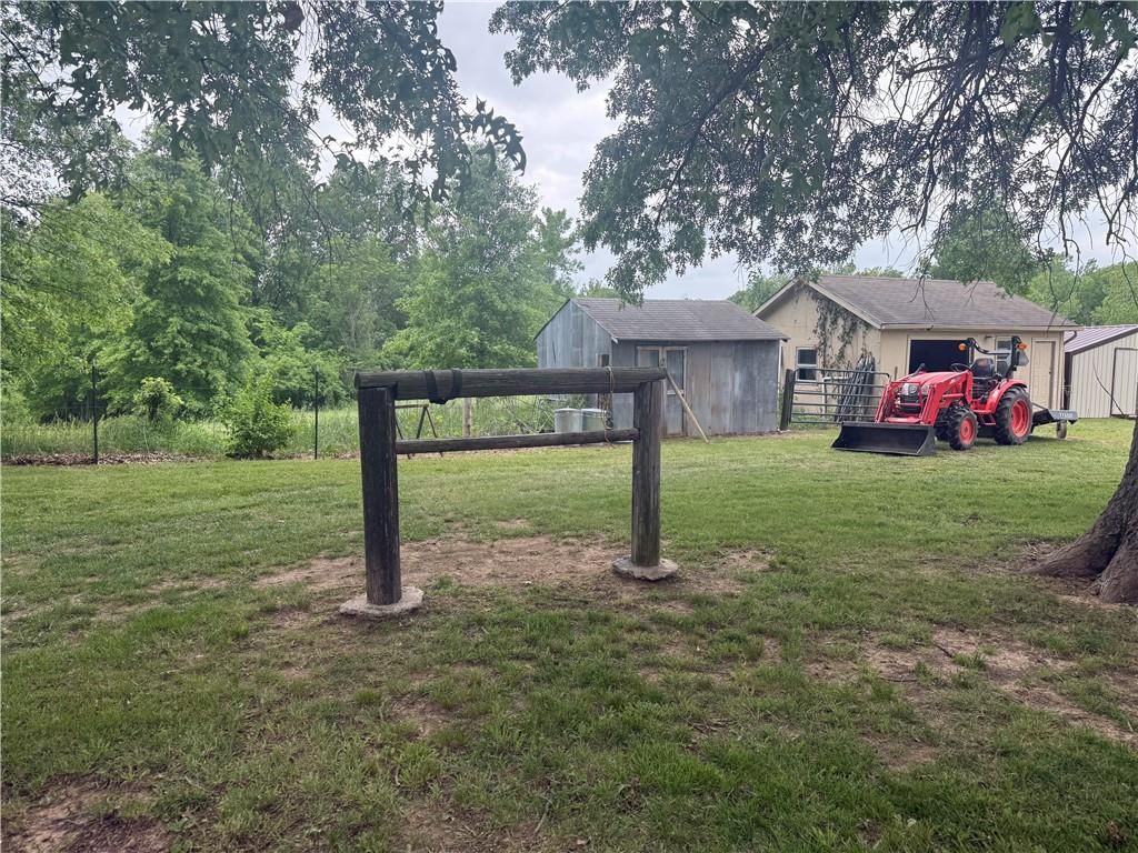 2526 Tri County Line Road — photo 31