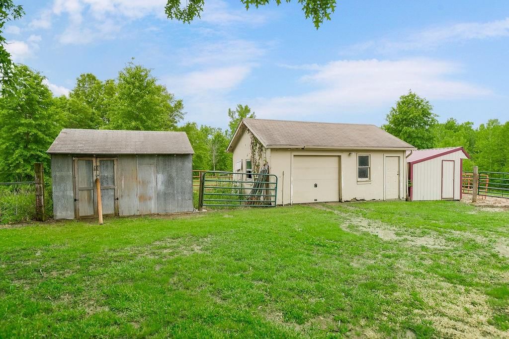 2526 Tri County Line Road — photo 42