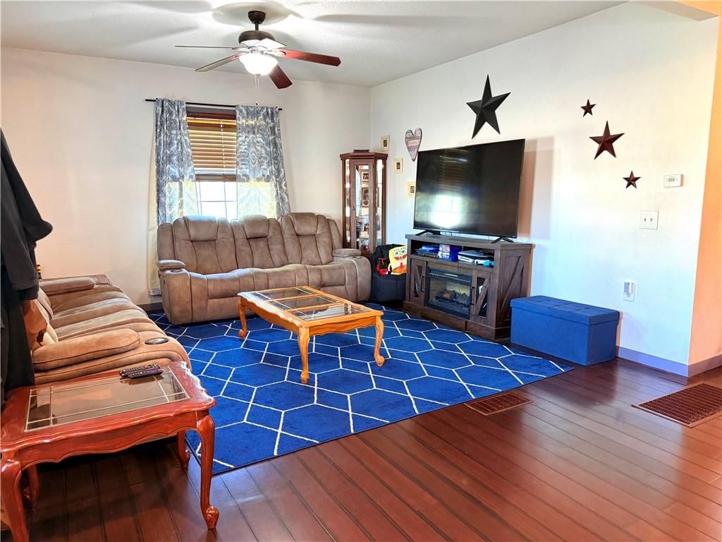 412 S Main Street — photo 11