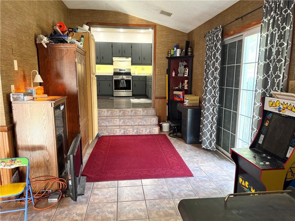 412 S Main Street — photo 18