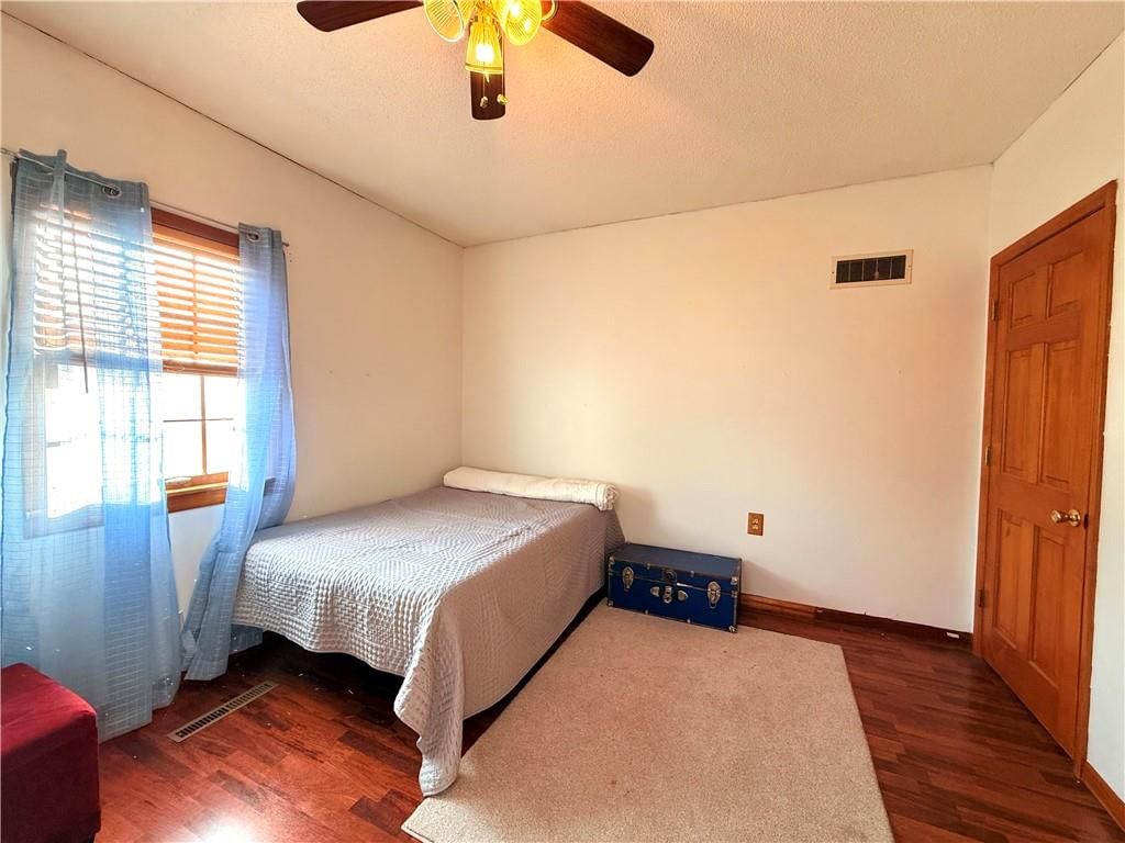 412 S Main Street — photo 29