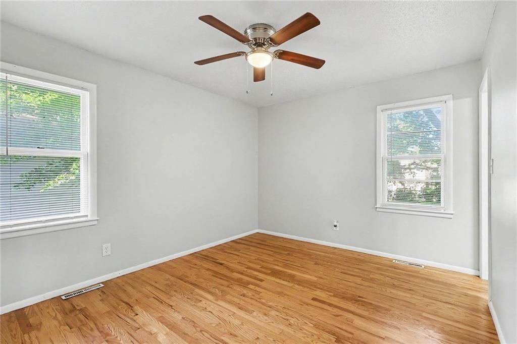 9318 Palmer Avenue — photo 10