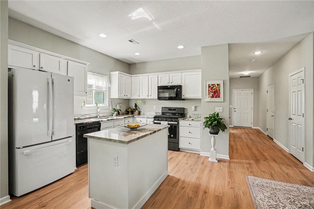 7728 NW 124th Street — photo 12