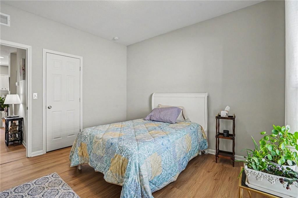 7728 NW 124th Street — photo 16