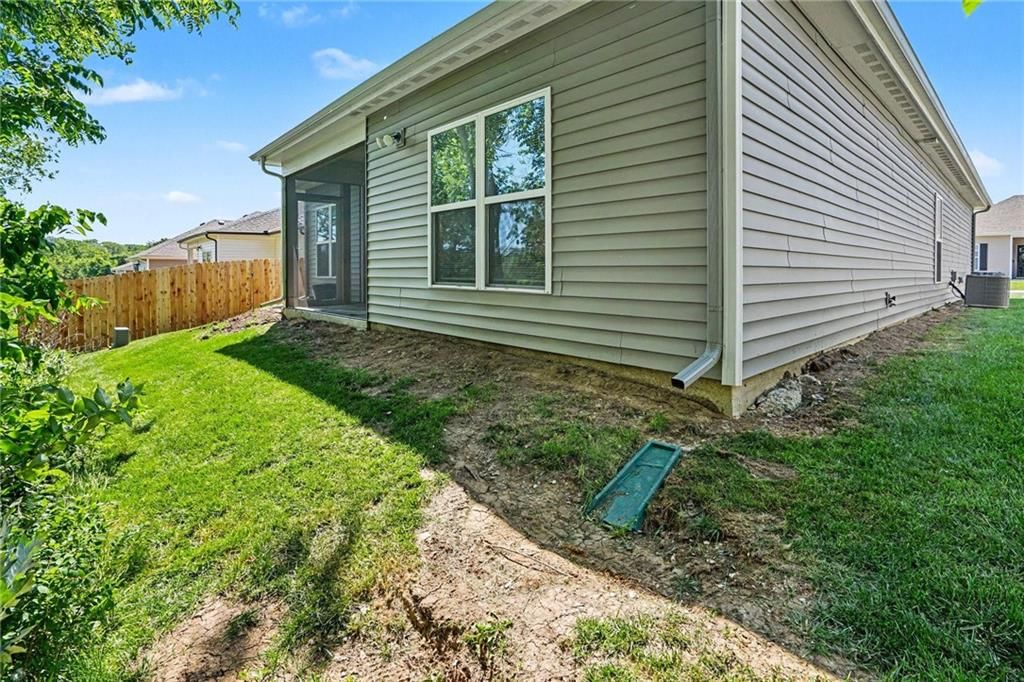 7728 NW 124th Street — photo 26