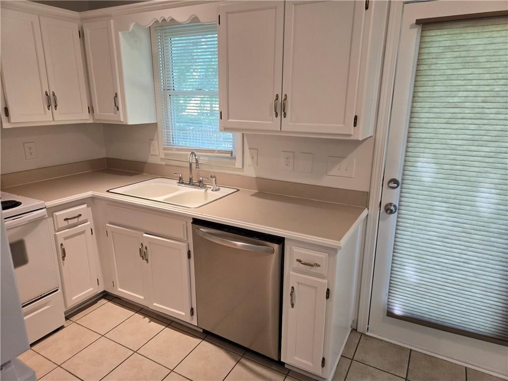 7408 N Lane Avenue — photo 6