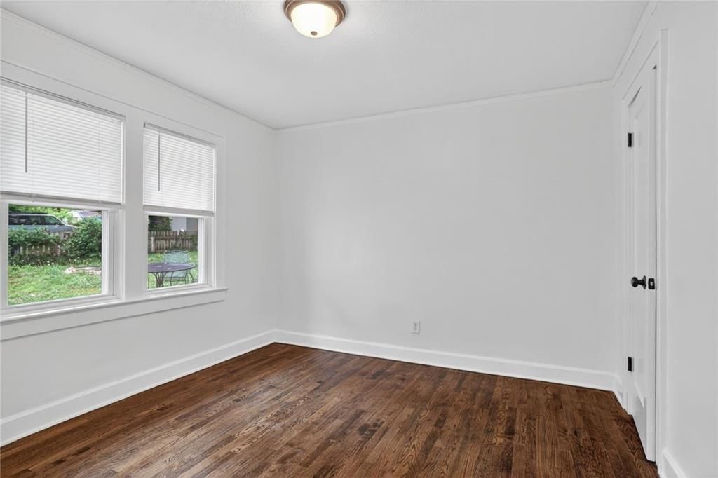 5831 Tracy Avenue — photo 9