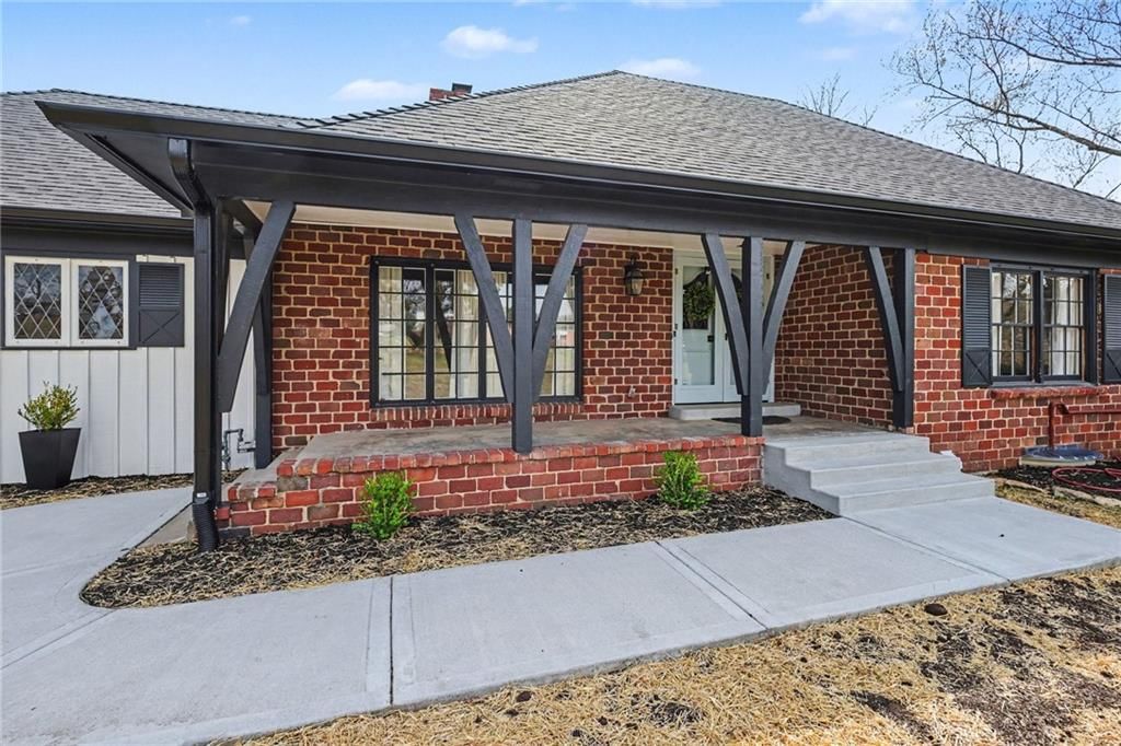 107 E Santa Fe Trail — photo 4
